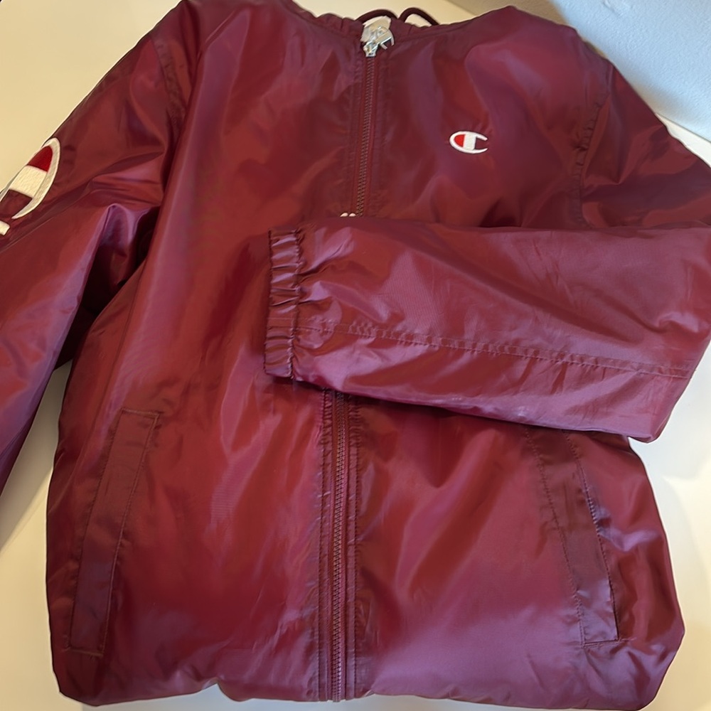 Men’s/women’s Champion Burgundy coat sz Small - Picture 10 of 10